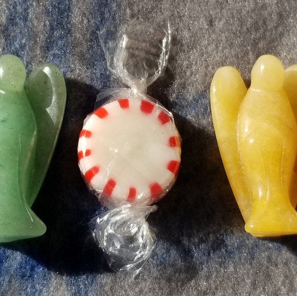 Jade Palm Angels, Green and Yellow Jade, crystals - Picture 4 of 7